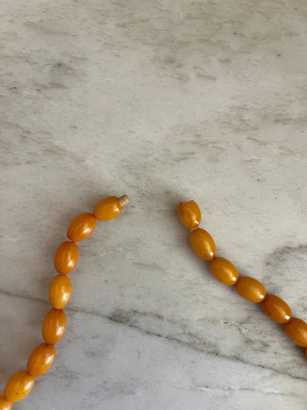 Eggyoke Bakelite Necklace 20" - Picture 3 of 4